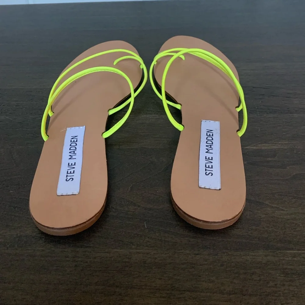 Steve Madden Sandals - Picture 2 of 3